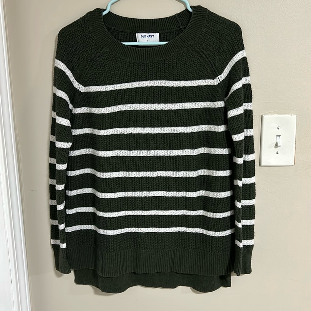 Old Navy sweater